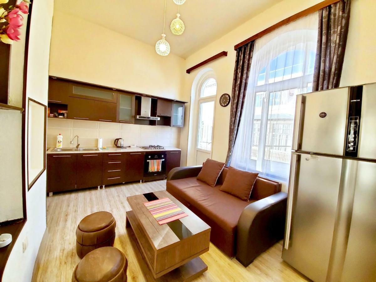 Central Location King Size Bed Tiflis Exterior foto